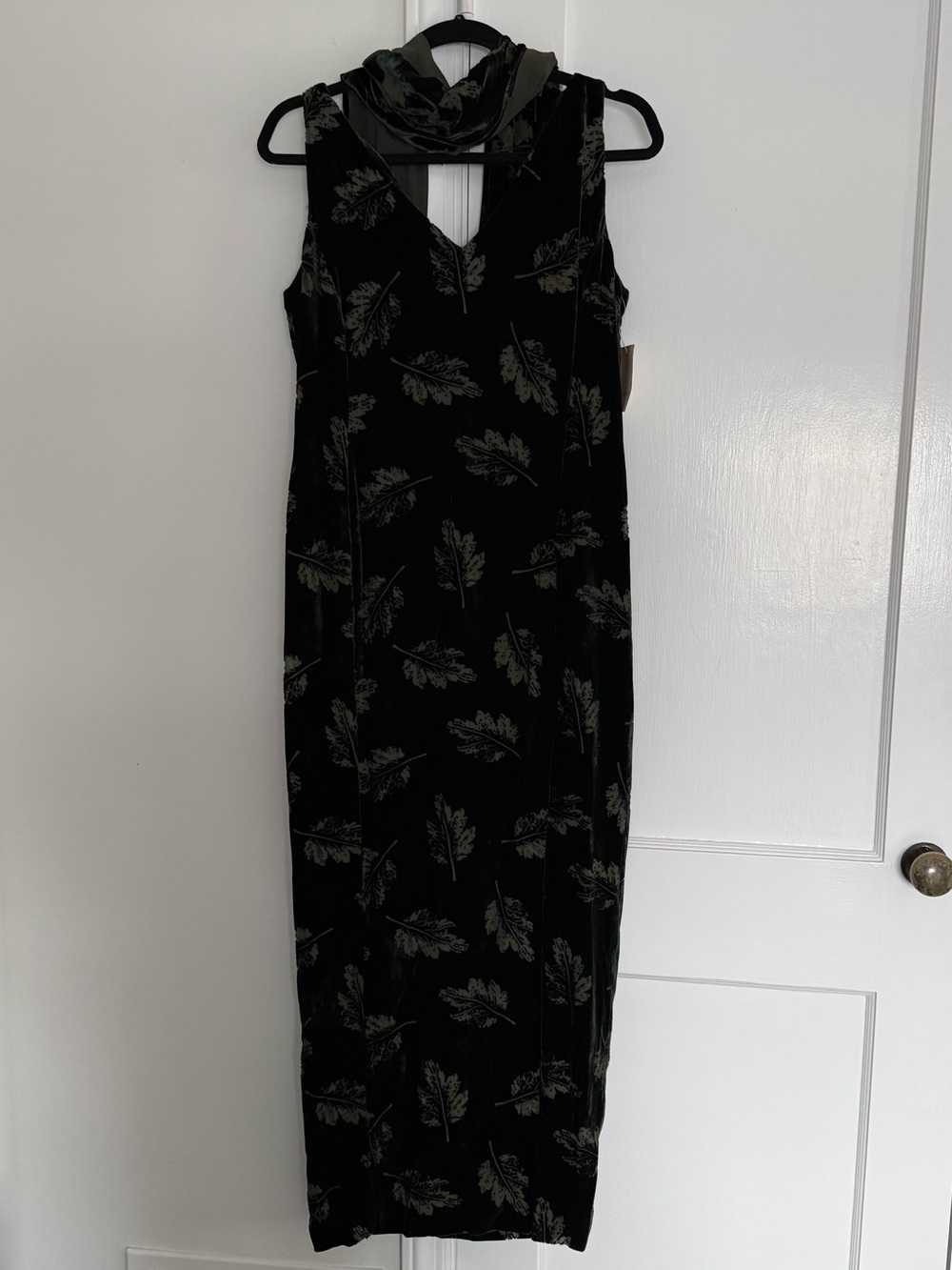 NWT vintage jones New York Sleeveless dark green Velvet midi Dress